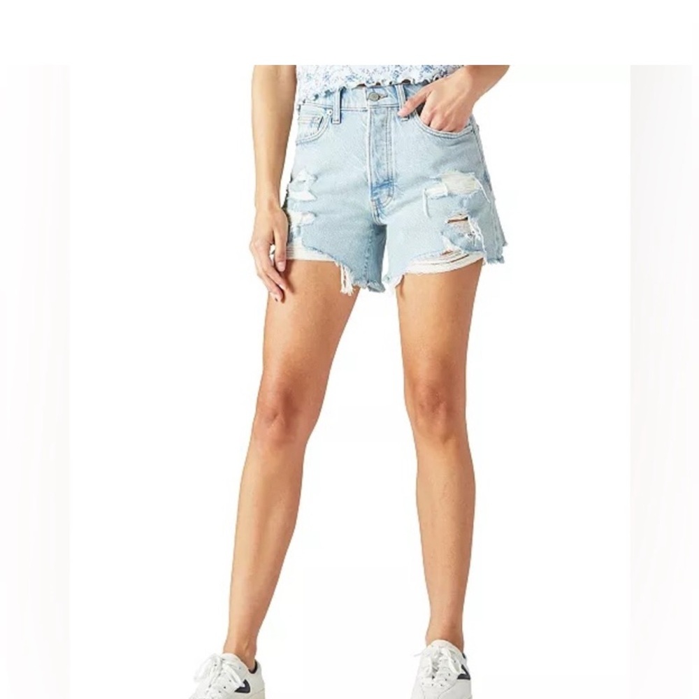 Lucky Brand Women's Light Blue Distressed 90s midi Jean Shorts